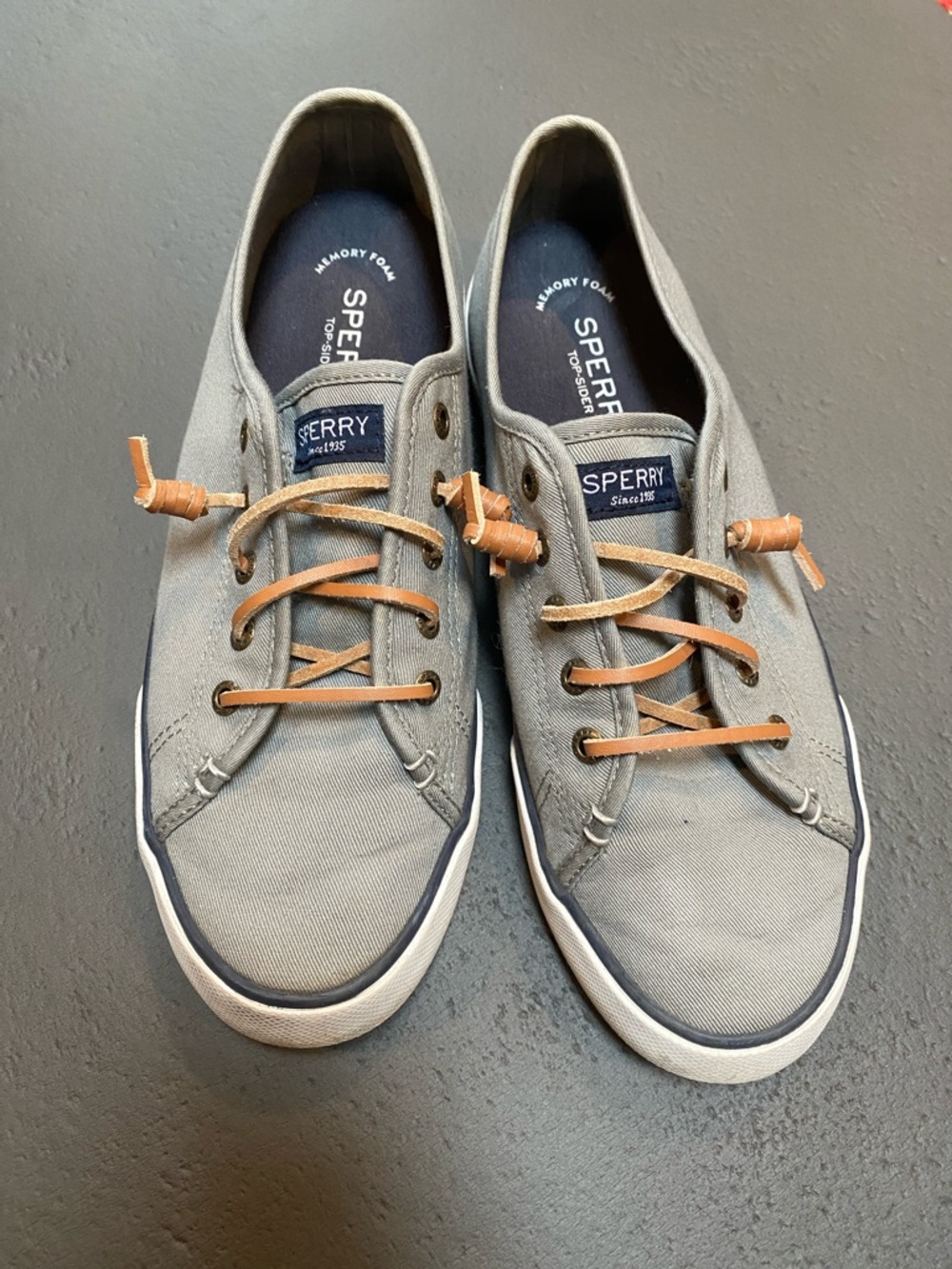 Sperry Women’s Gray Canvas Boat Shoes with Brown Leather Laces, Size 9 Women